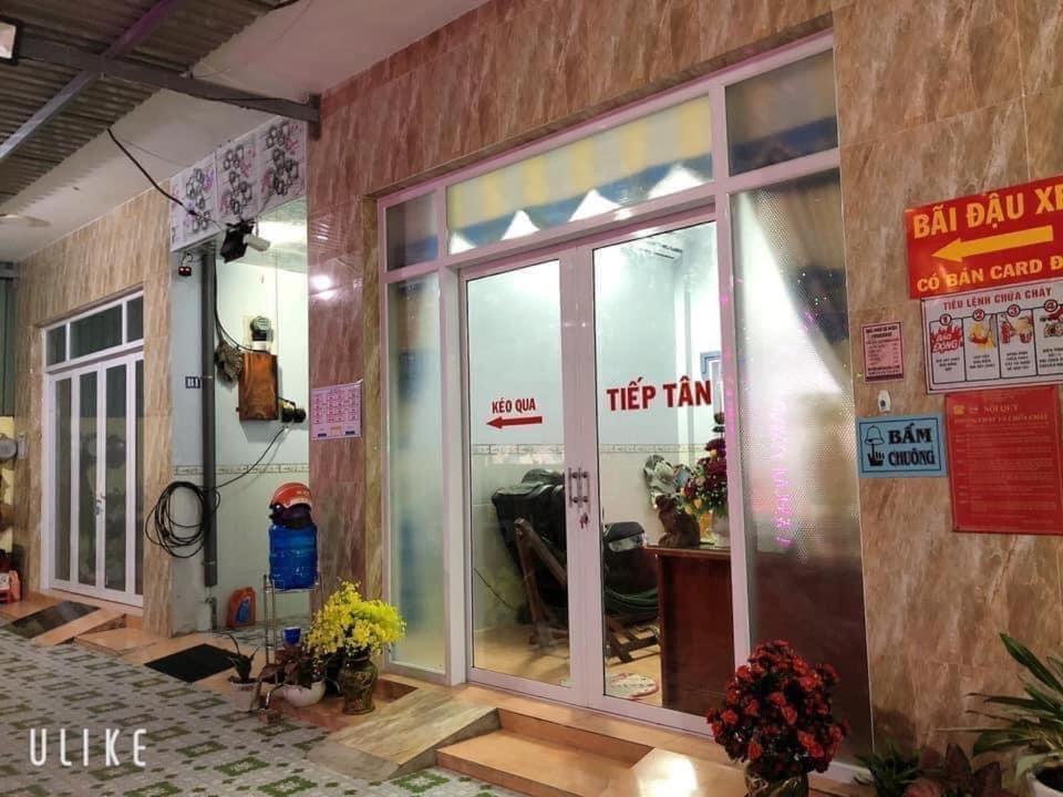 Nha Nghi Le Duoc Hotel Ха Тени Екстериор снимка