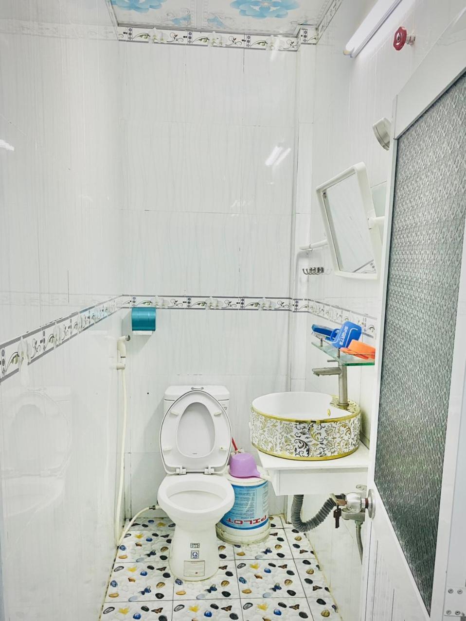Nha Nghi Le Duoc Hotel Ха Тени Екстериор снимка